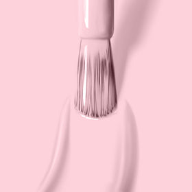 LONDONTOWN pro-contour brush close-up delivering smooth, streak-free application