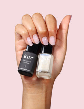 LONDONTOWN Gel Genius top coat application on nail for long-lasting shine