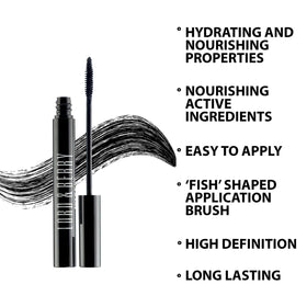 Lord & Berry precision wand closeup reaching small lashes for precise coating