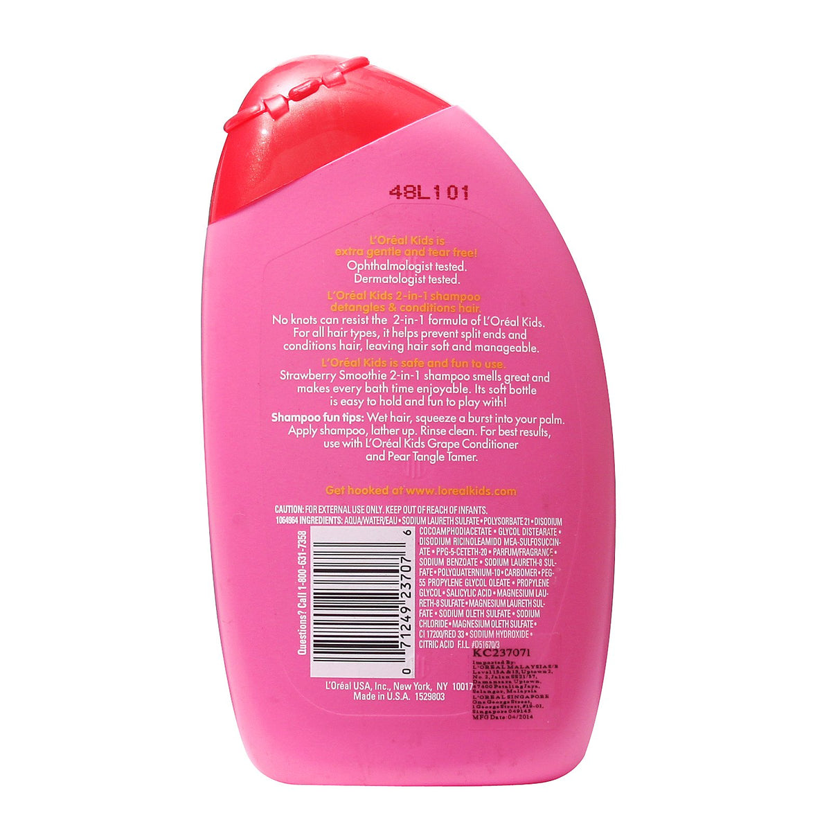 L'Oreal Kids creamy strawberry shampoo texture close-up demonstrating gentle lather and easy spreadability