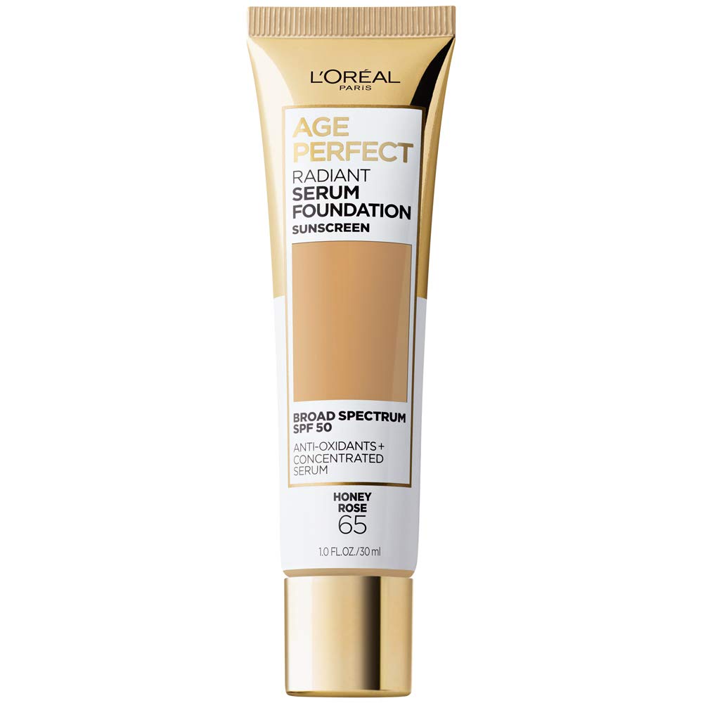 L'Oreal Paris foundation front packaging displaying Honey Rose shade benefits