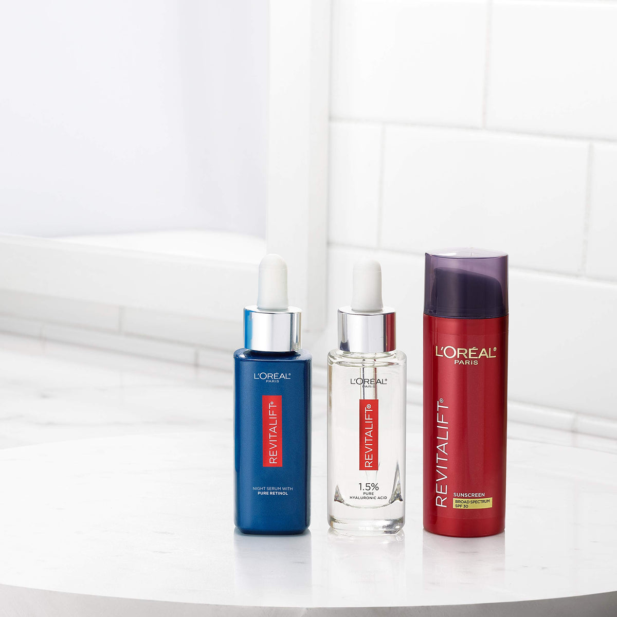 L'Oreal Paris label close-up highlighting pro-retinol hyaluronic vitamin C