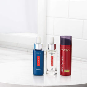 L'Oreal Paris label close-up highlighting pro-retinol hyaluronic vitamin C