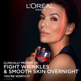 L'Oreal Paris cream open jar close-up texture for rich absorption