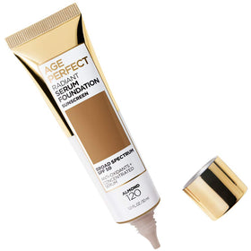 L'Oreal Paris pump close-up revealing serum texture and precise dispensing benefit