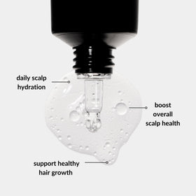 Love Ur Curls applicator tip close-up for precise scalp targeting