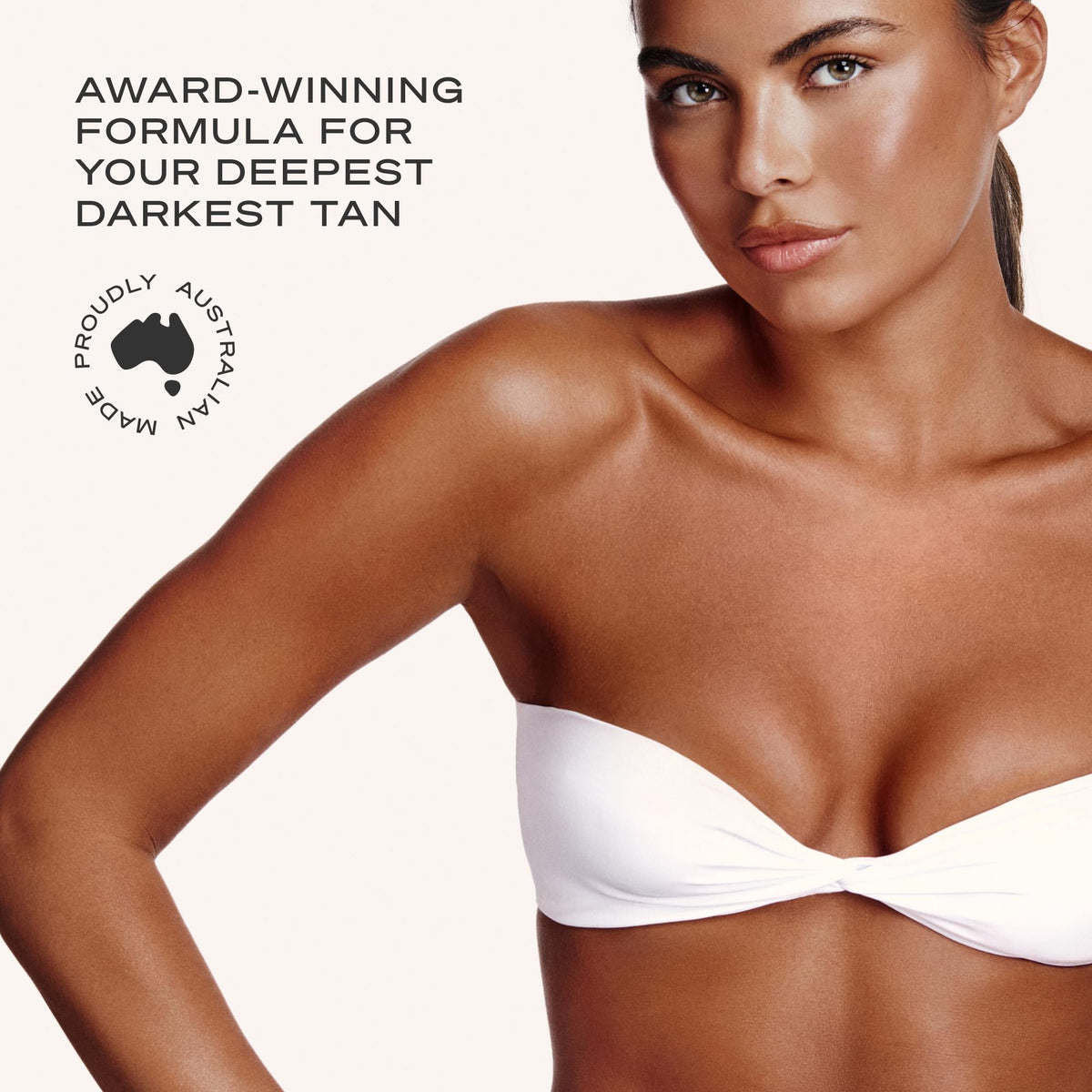 Loving Tan applied with deluxe mitt demonstrating streak-free blend benefit