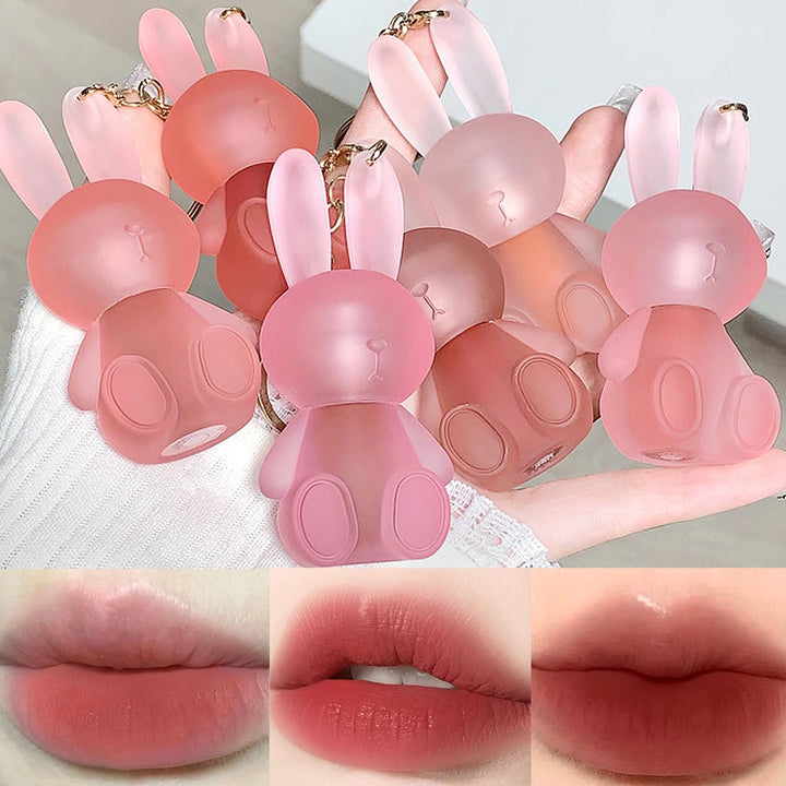 LuckNest front packaging showing rabbit keychain and set convenience