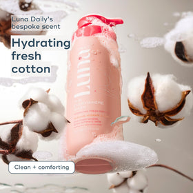 Luna Daily lather texture close-up demonstrating hydrating foam and softness