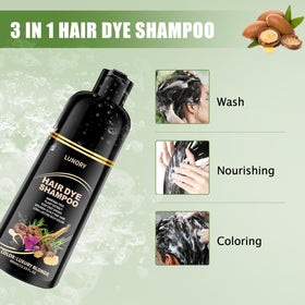 Lunory shampoo lather close-up conveying gentle cleansing and color deposit