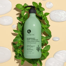 LUSETA bottle dispensing shampoo texture for smooth detangling
