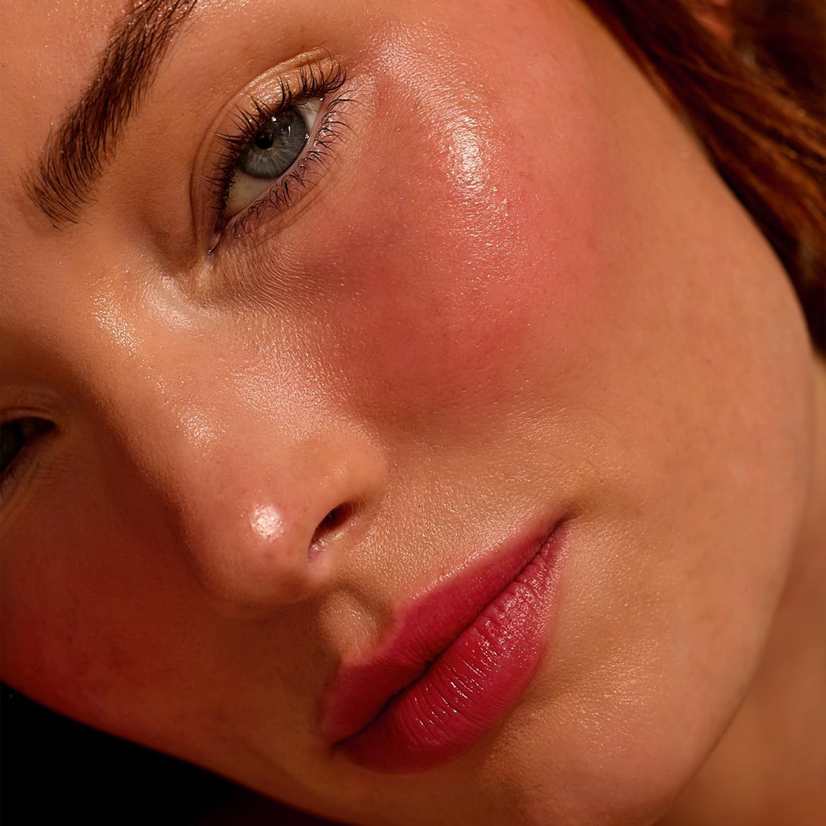 Lux Unfiltered applying cheek swipe, quick application for natural glow