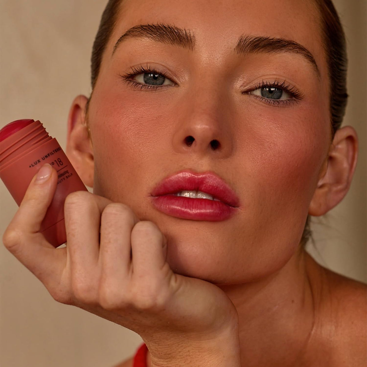 Lux Unfiltered close-up of mango butter texture, nourishing glide benefit