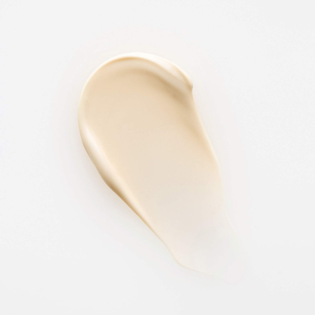 m-61 application on arm demonstrating streak-free blend benefit