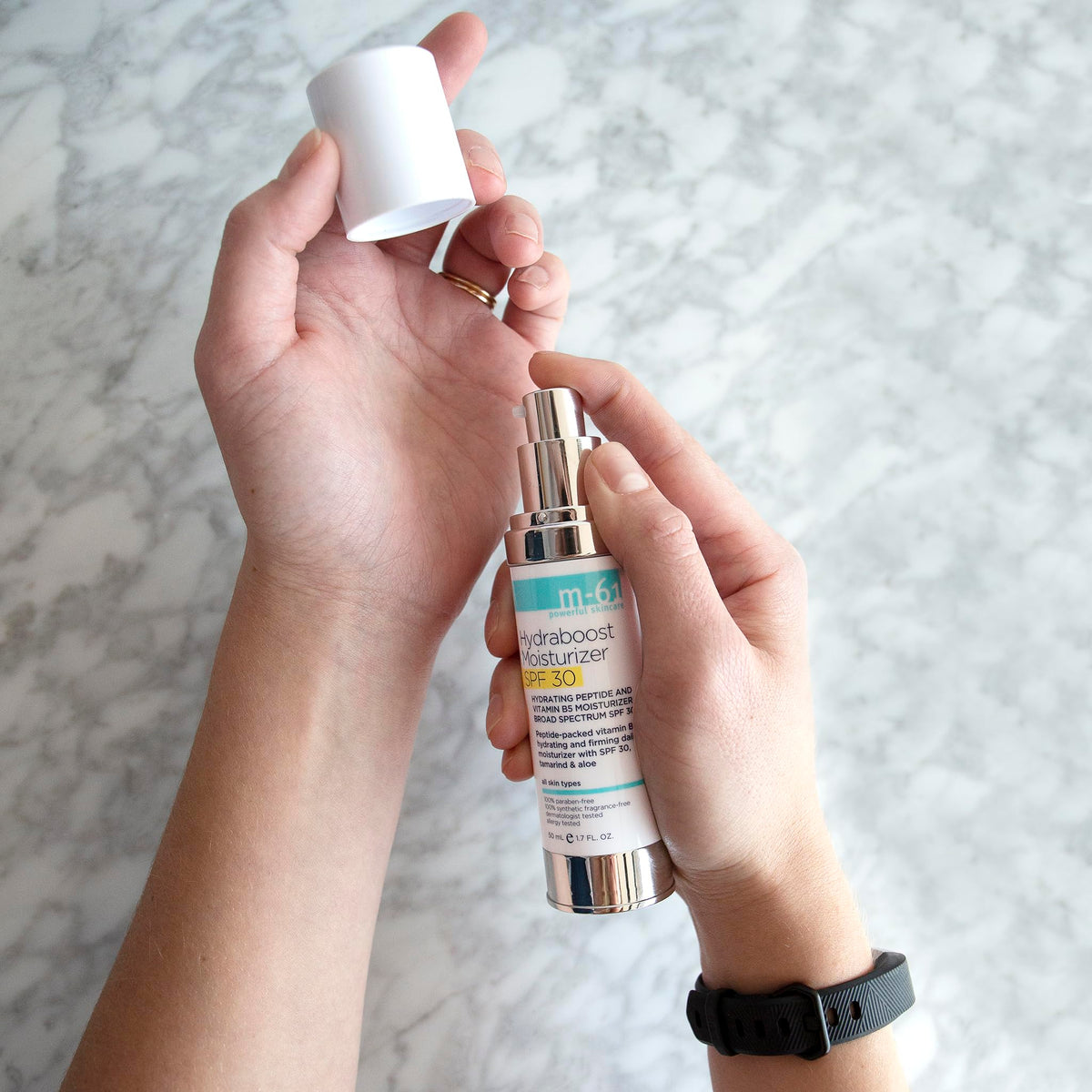 m-61 ingredient callout hyaluronic acid showing plumping benefit