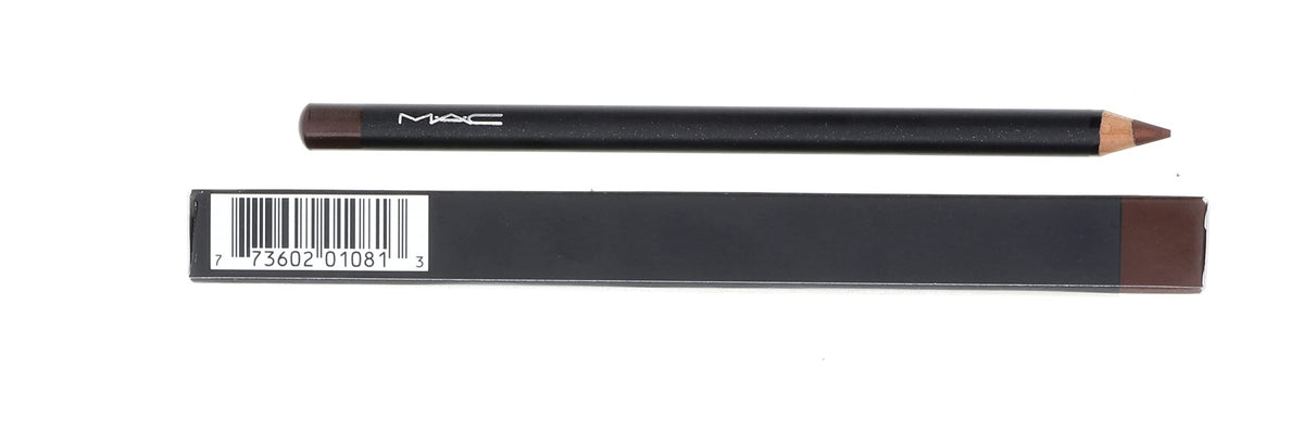 MAC Eye Kohl Teddy applied on model demonstrating easy blending and depth