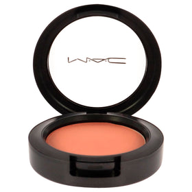 MAC Gingerly fine powder texture close-up highlighting smooth micro-refined finish for seamless blending