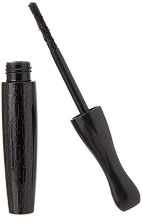 MAC mascara applied on model lashes demonstrating volume, curl, and definition benefit