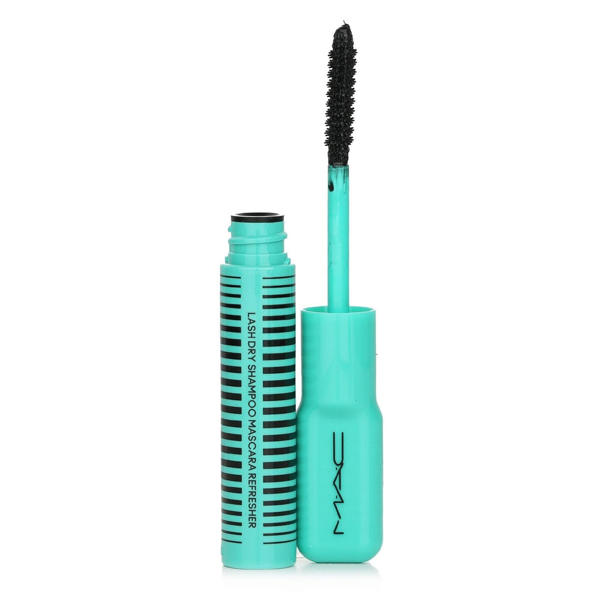 MAC product in use combing lashes to revive separated look