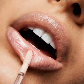 MAC Lipglass wand applicator demonstrating easy precise application benefit