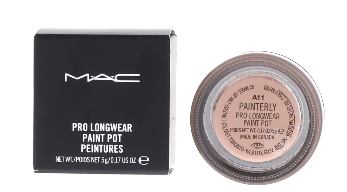 MAC Paint Pot Painterly applied on eyelid demonstrating even neutral base and color payoff