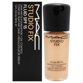 MAC Studio Fix Fluid NC25 front bottle showcasing packaging and product size benefits