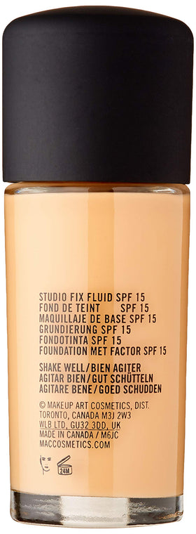 MAC Studio Fix Fluid NC25 pump and cap close-up highlighting convenient dispensing