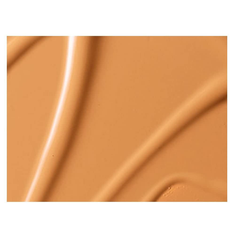 MAC pump dispensing foundation for easy, mess-free application