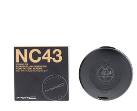 MAC powder texture close-up showing fine milled finish for smooth, matte coverage