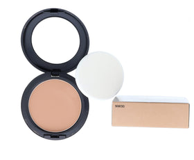 MAC powder texture close-up displaying velvety finish and mattifying benefit