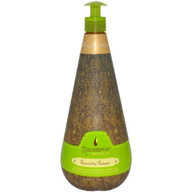 Macadamia Natural Oil pump and shampoo lather close-up highlighting lightweight moisture
