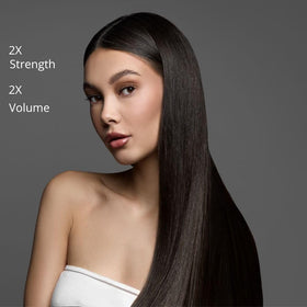 MagicSleek conditioner pouring to show consistency and easy distribution