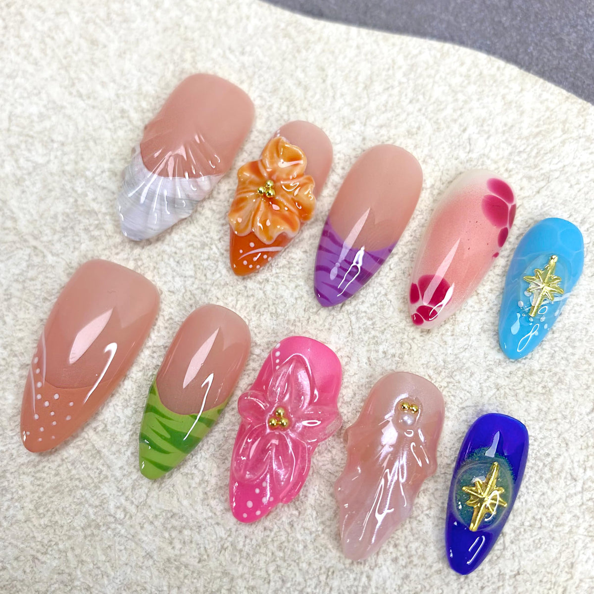 MAGLFELL close-up of multi-layer gel texture highlighting depth and shine