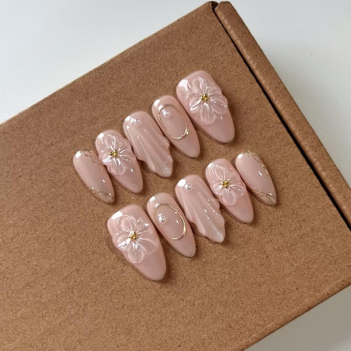 MAGLFELL front packaging showing almond press-on nails and quick application benefit