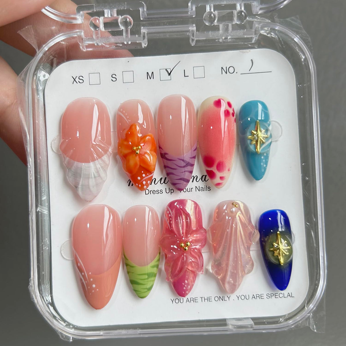 MAGLFELL front packaging showcasing small almond press-on nails and quick salon finish