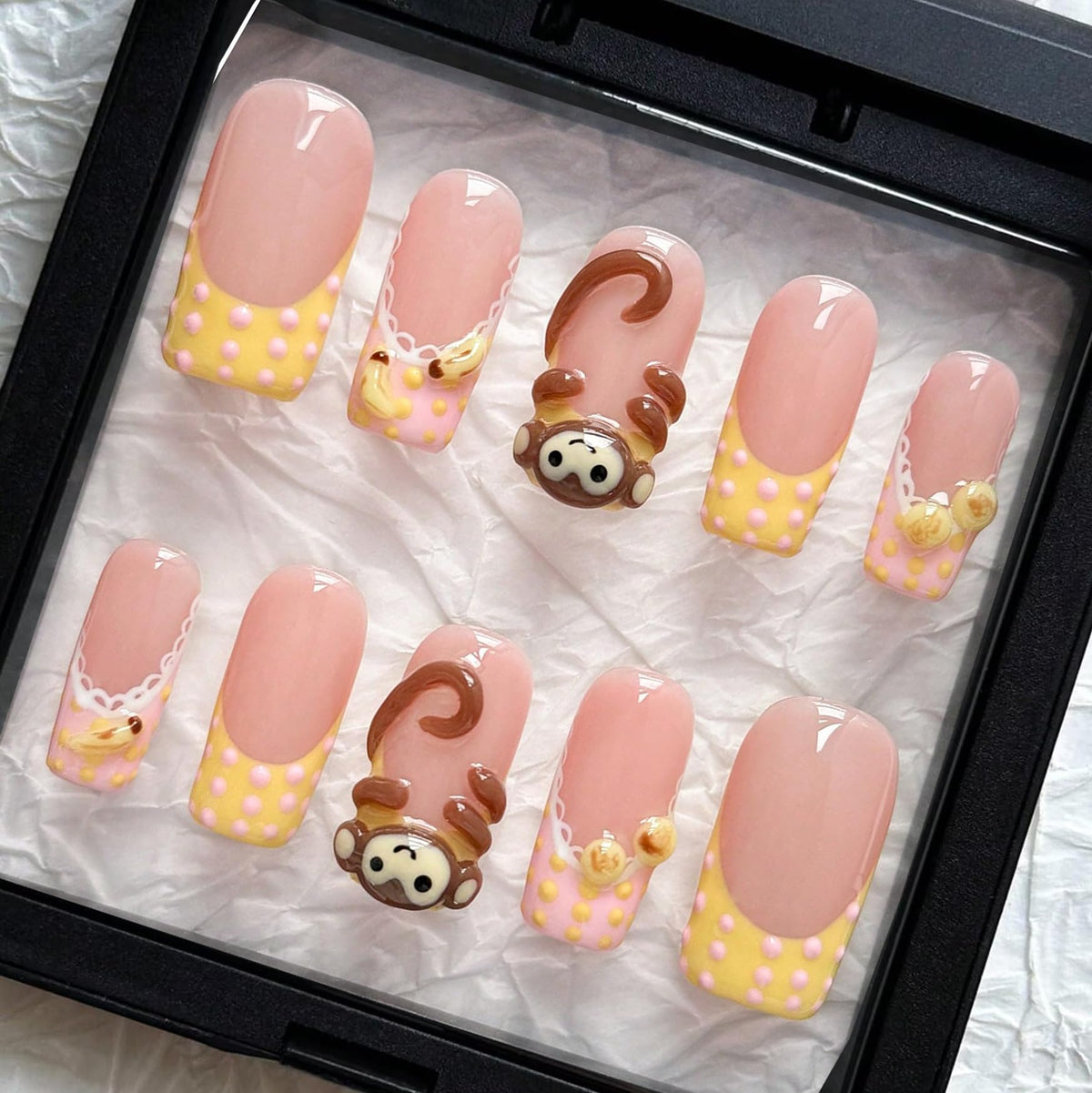 MAGLFELL front packaging showing cute monkey design and benefits