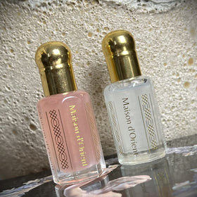 Maison d'Orient bottle in a handbag lifestyle shot highlighting everyday carry