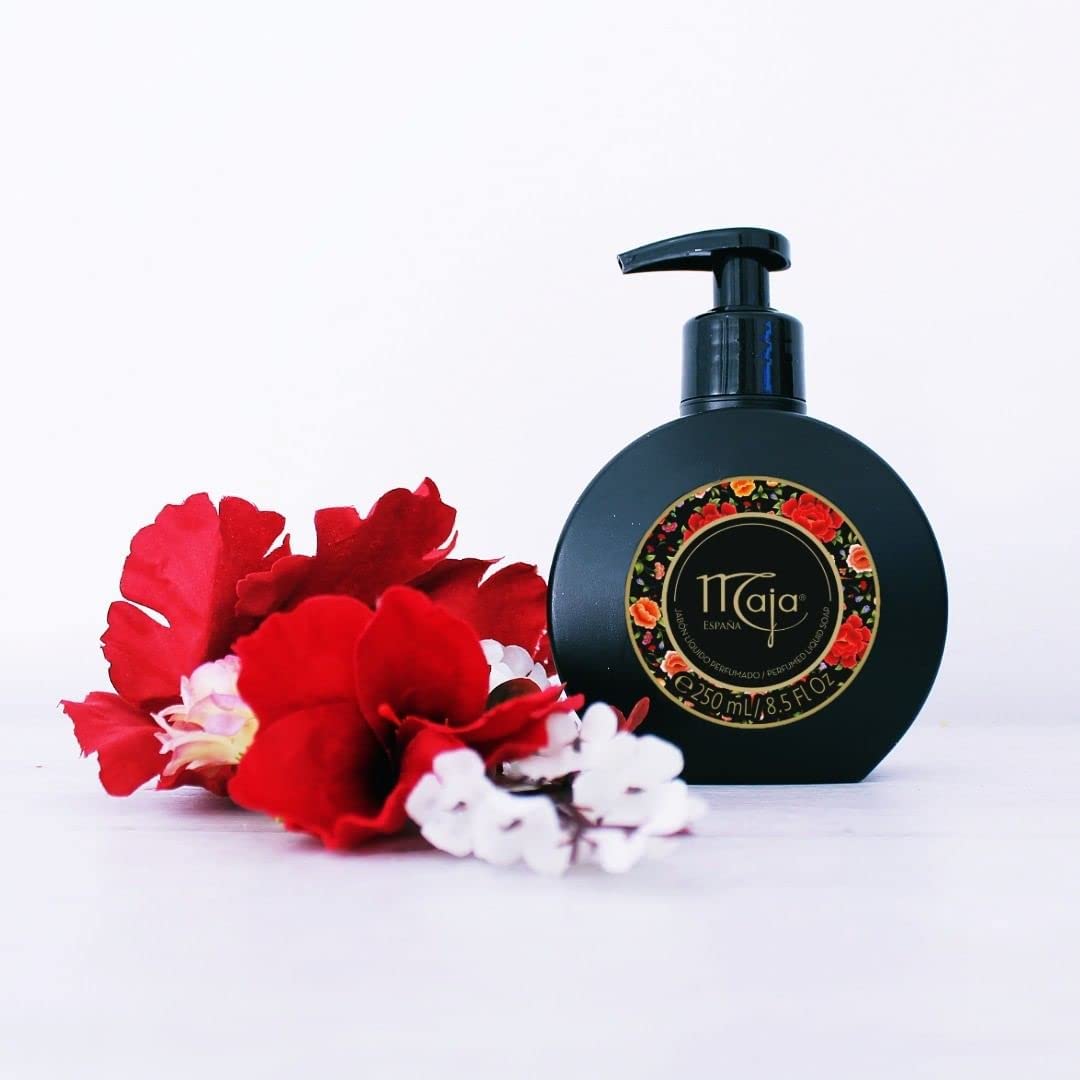 Maja packaging and dimensions shown for travel and storage convenience