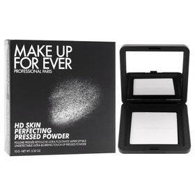 Make Up For Ever powder texture close-up highlighting fine milled particles and blur effect