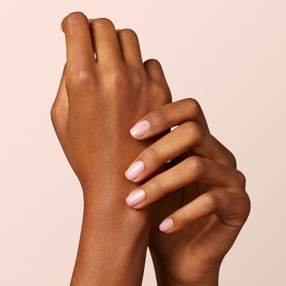 Manucurist close-up of gel texture showing glossy, even finish benefit
