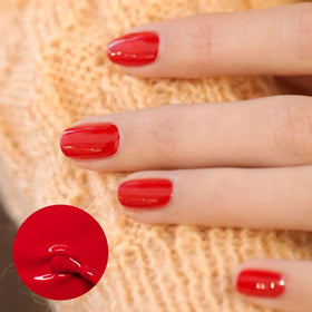 Manucurist brush stroke detail demonstrating smooth application and high‑pigment payoff