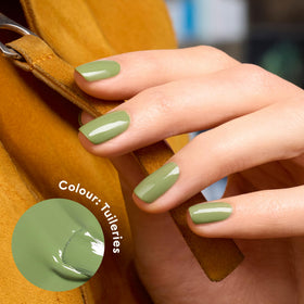 Manucurist brush stroke closeup demonstrating smooth application and coverage