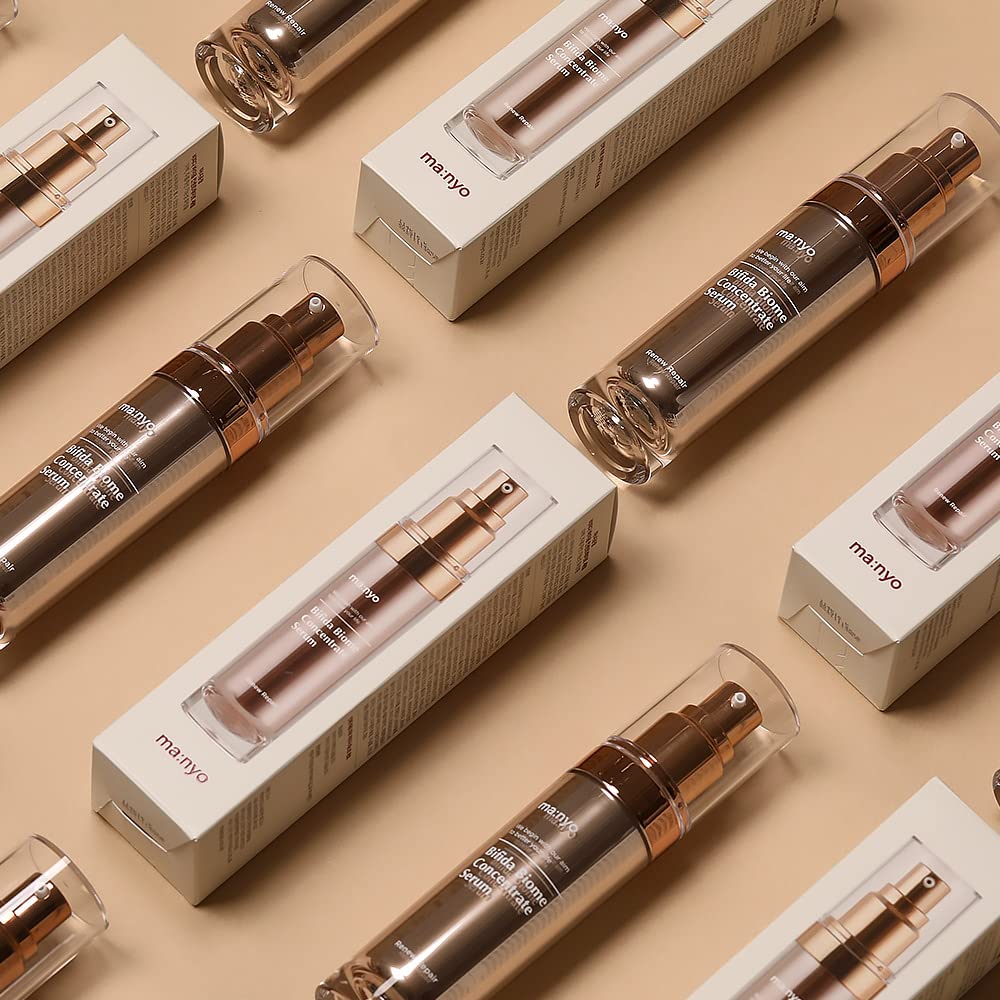 ma:nyo ingredient visual with ceramides and hyaluronic acids highlighting barrier repair