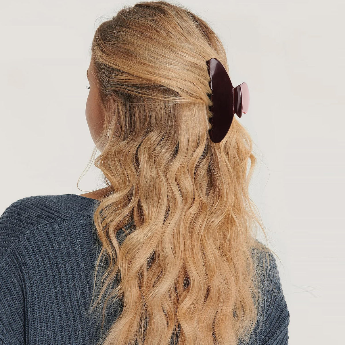 MAORULU clip used in half-up hairstyle showing elegant lift and stability