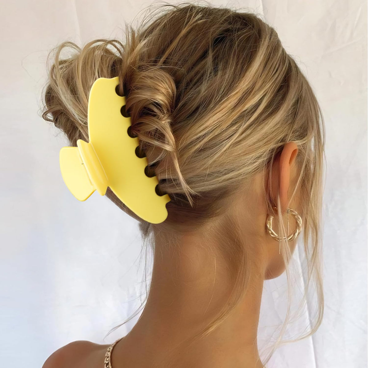 MAORULU used in full updo holds long hair firmly with comfortable support