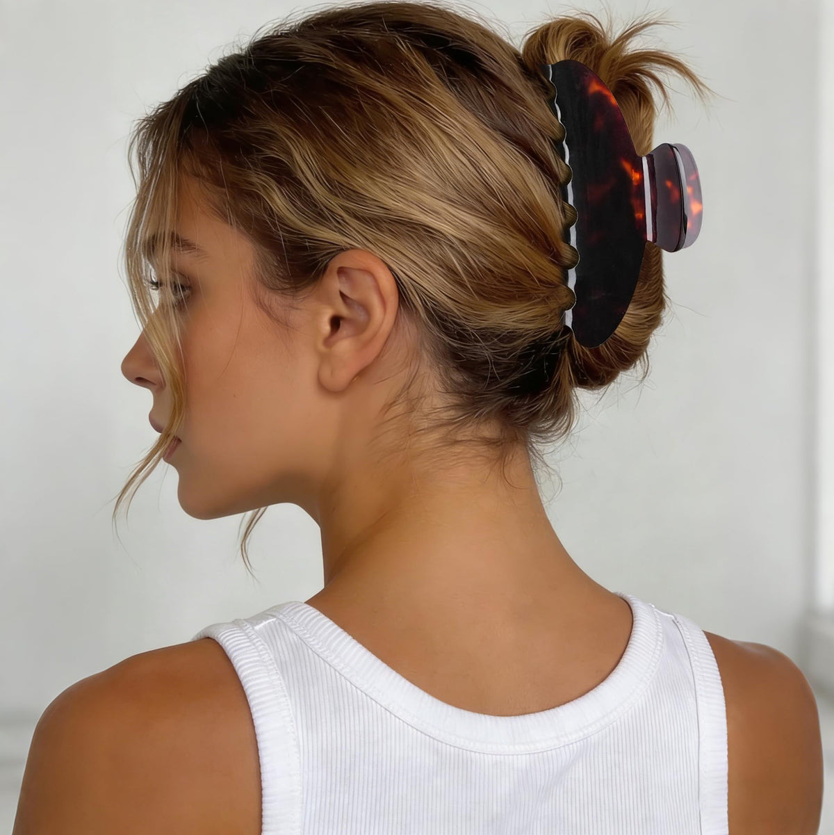 MAORULU worn in half-up style demonstrating secure everyday styling