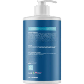 Maple Holistics label close-up highlighting biotin and rosemary benefits