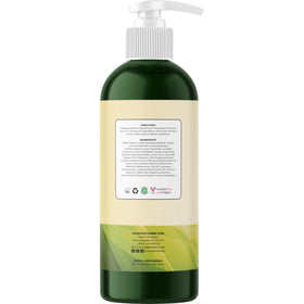Maple Holistics shampoo lather close-up showing gentle foaming benefit