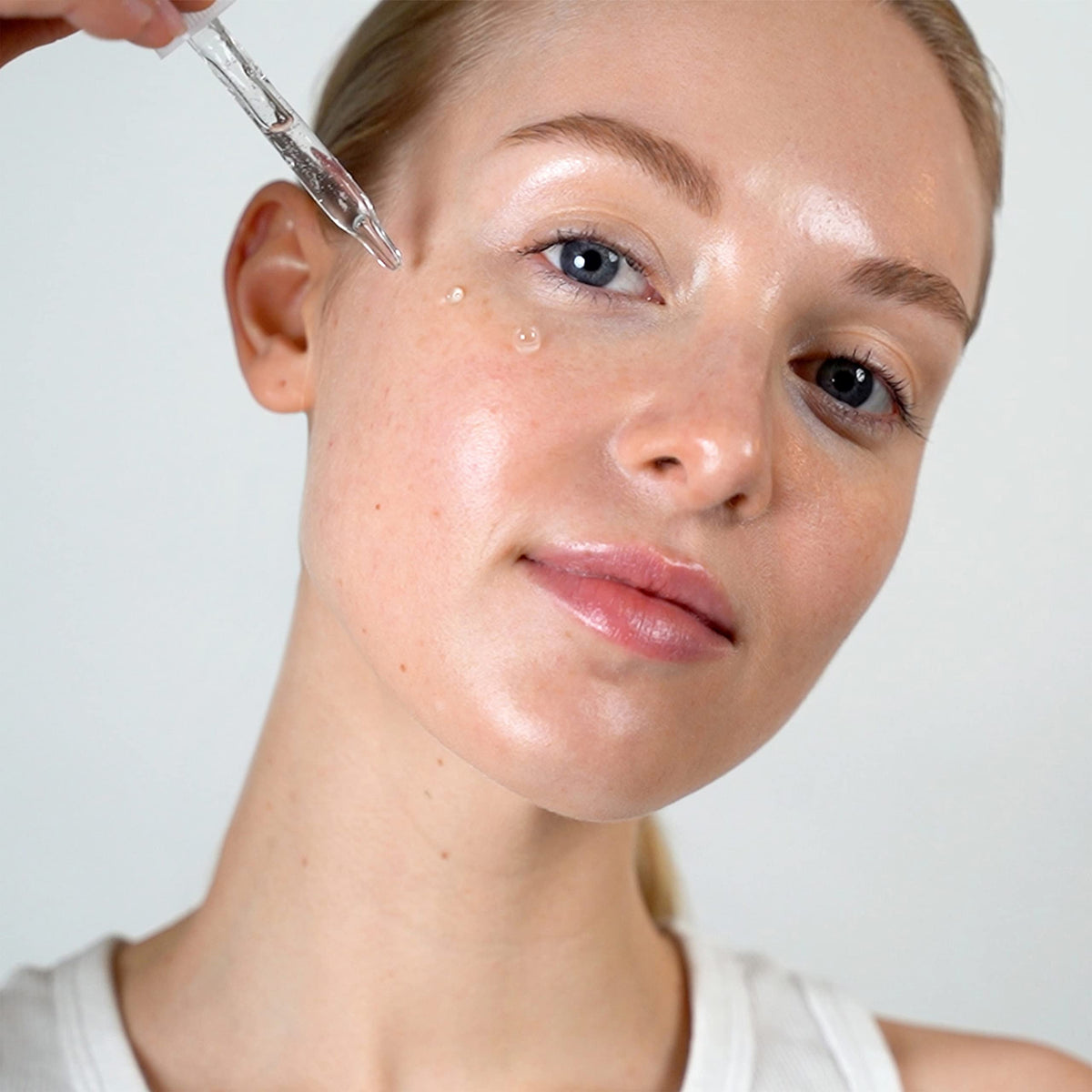 Mario Badescu ingredient label highlighting azelaic acid for clearer skin