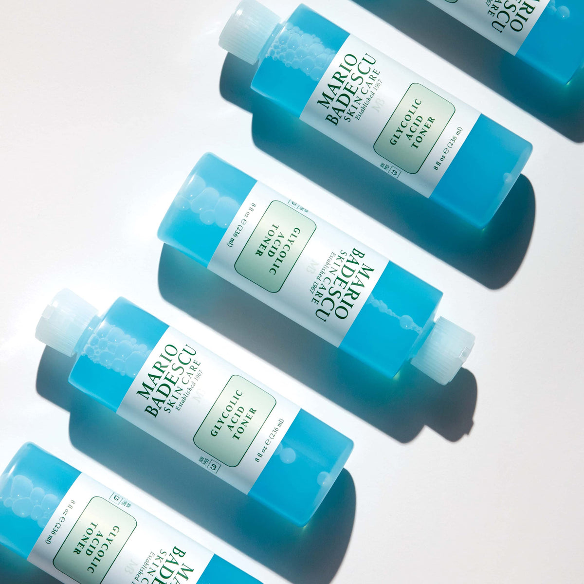 Mario Badescu grapefruit and aloe image illustrating natural extracts, benefits antioxidant and soothing support